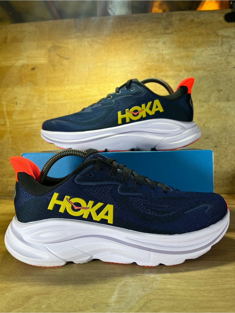 Hoka One One Clifton 10 REFLECTIVE Womens Size 10 Running Shoes Sneakers Blue